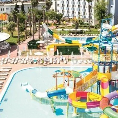 酒店 Club Aqua Plaza 4*