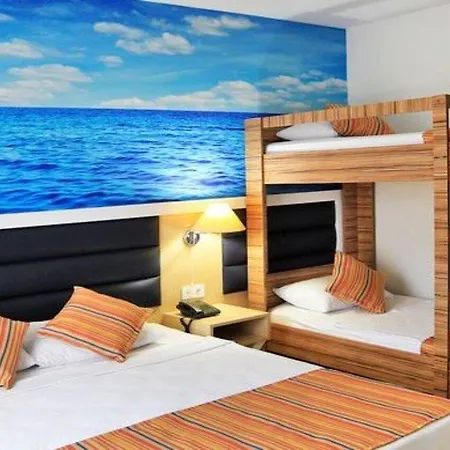 酒店 Club Aqua Plaza 阿拉尼亚