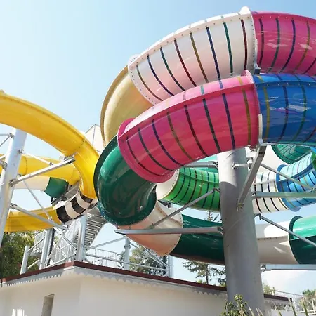酒店 Club Aqua Plaza 阿拉尼亚